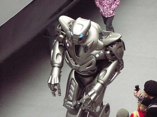 Титан робот